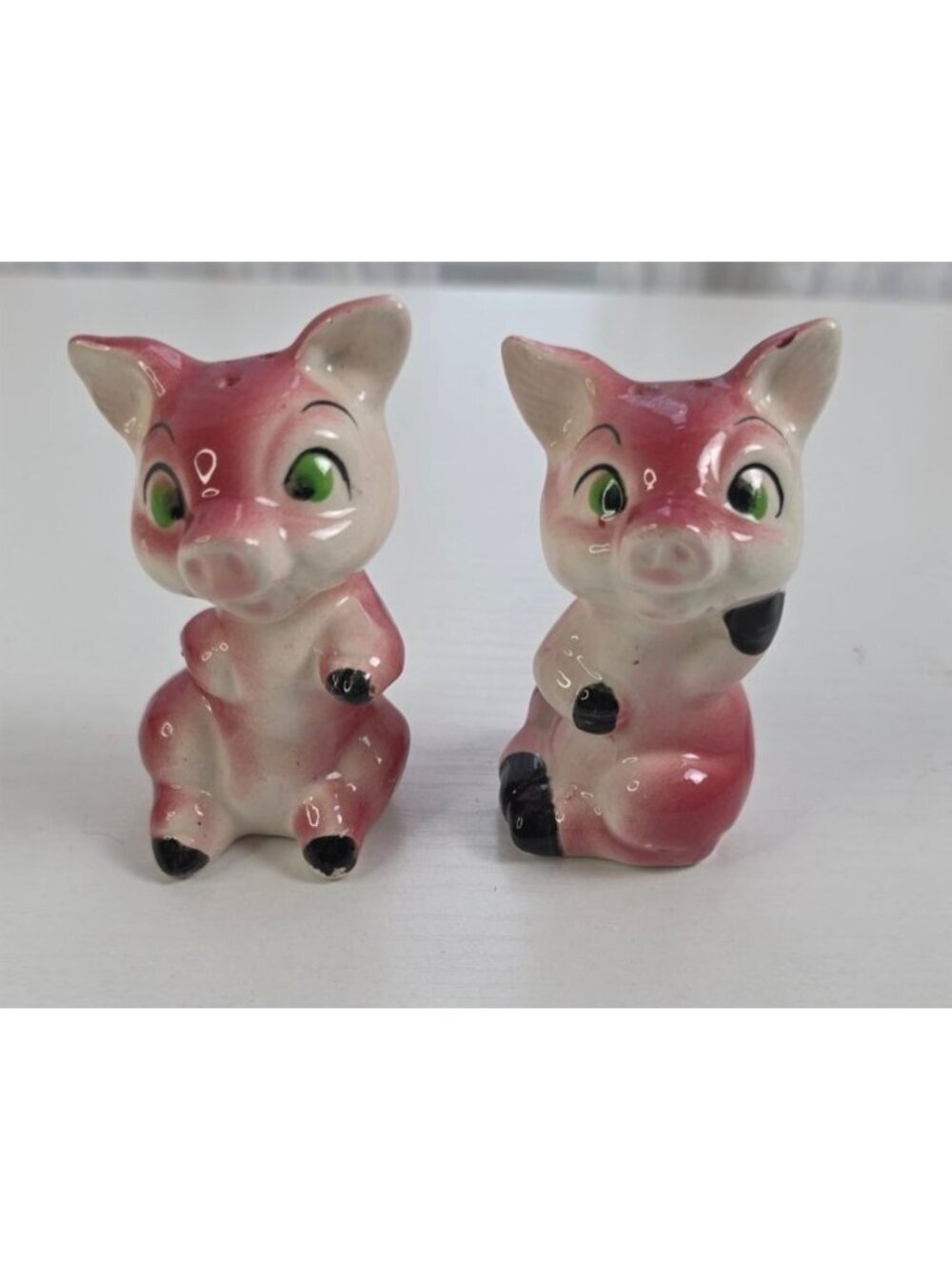 Vintage 1950s Japan Ceramic Anthropomorphic Pink Pig Salt & Pepper Shakers